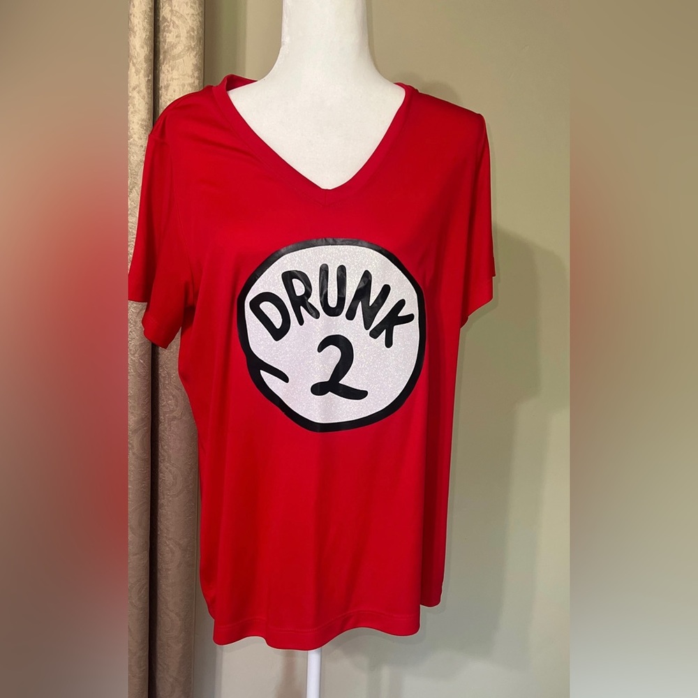 Women “Drunk 3” logo tee size XLarge